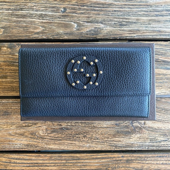 Gucci Handbags - NWOT Gucci continental wallet black